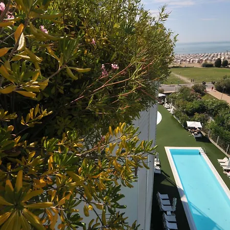 Marina Official Apart-hotel 4*