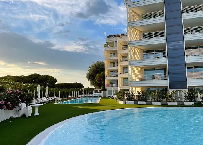 Apart-hotel Marina Official