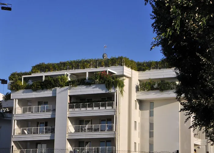 Apart-hotel Marina Official 4*