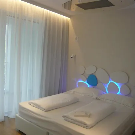 Marina Official Lejlighedshotel