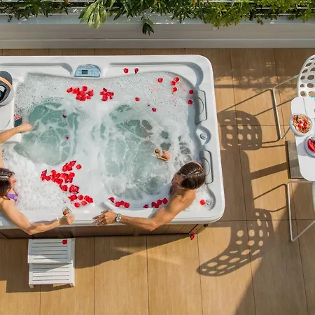 Lejlighedshotel Marina Official 4*