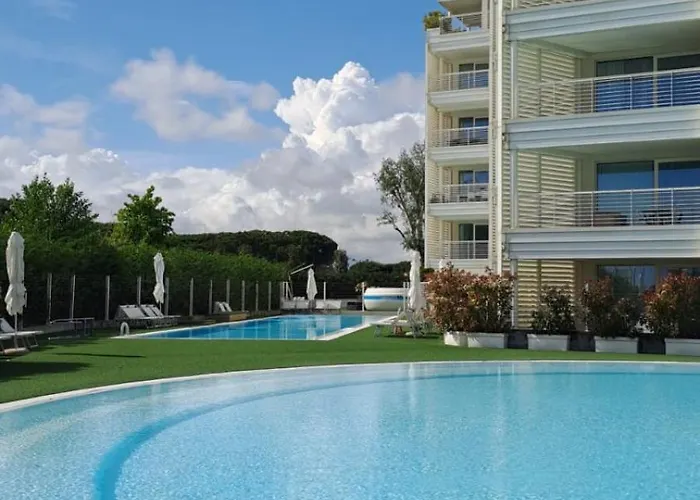 Aparthotel Marina Official